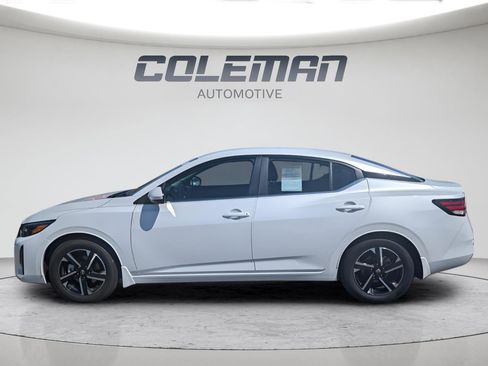 Used 2025 Nissan Sentra SV w/ All-Weather Package FWD image 5