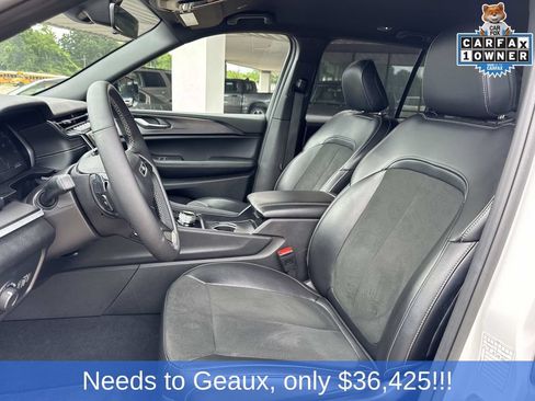 Used 2025 Jeep Grand Cherokee Altitude AWD/4WD image 37