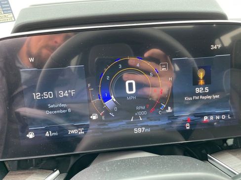 New 2025 Chevrolet Suburban Premier image 11