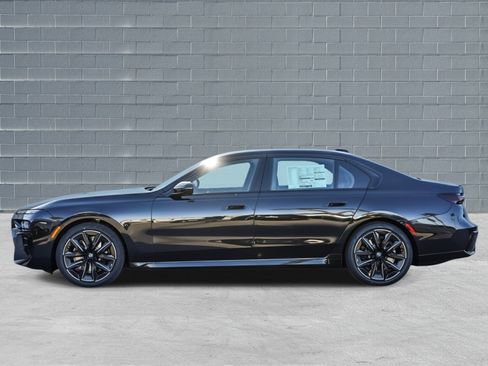 New 2026 BMW i7 xDrive60 image 4