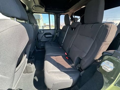 Used 2023 Jeep Wrangler Unlimited Sport AWD/4WD image 23