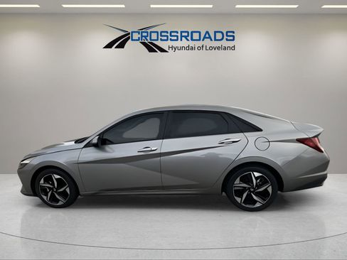 Used 2023 Hyundai Elantra SEL w/ Convenience Package image 19