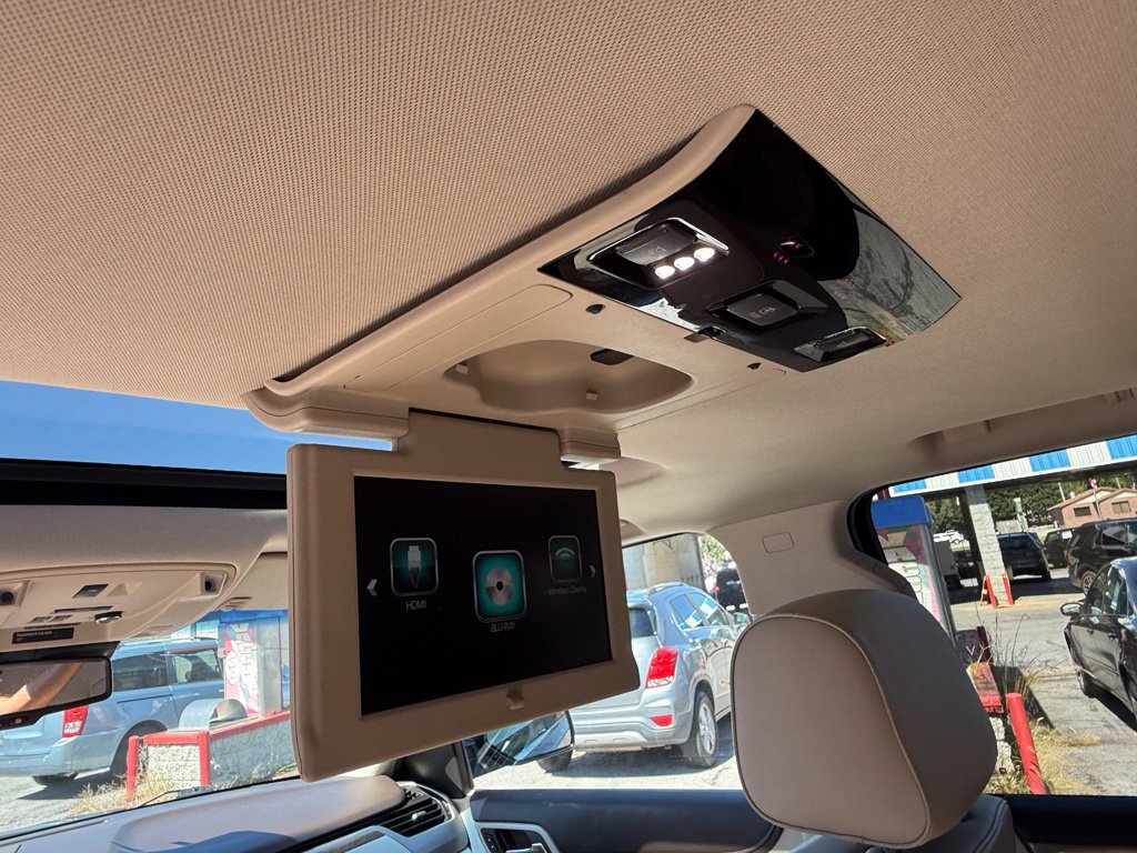 Used 2019 GMC Yukon Denali w/ Denali Ultimate Package AWD/4WD image 27