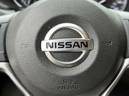 Used 2023 Nissan Sentra SV image 24