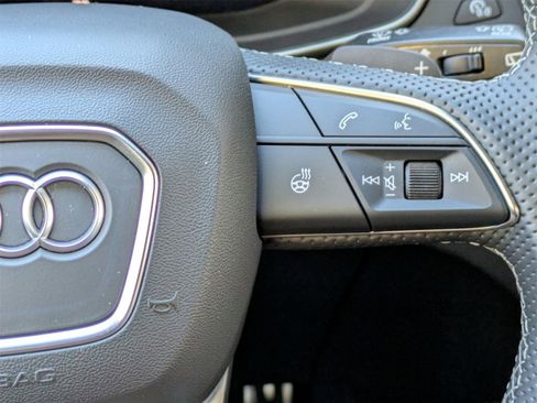 Used 2023 Audi SQ5 Premium Plus w/ Premium Plus Package image 11