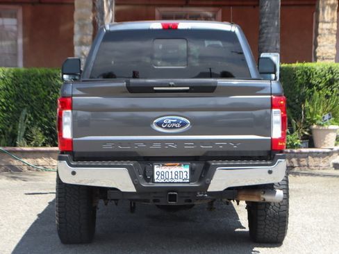 Used 2018 Ford F250 Lariat w/ Lariat Ultimate Package AWD/4WD image 8