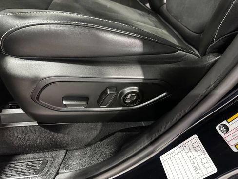 Used 2025 Jeep Grand Cherokee Altitude AWD/4WD image 21