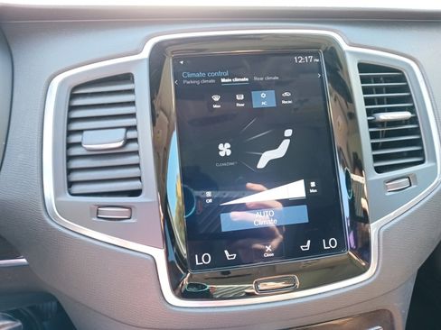 Used 2019 Volvo XC90 T6 Momentum w/ Protection Package Premier image 15