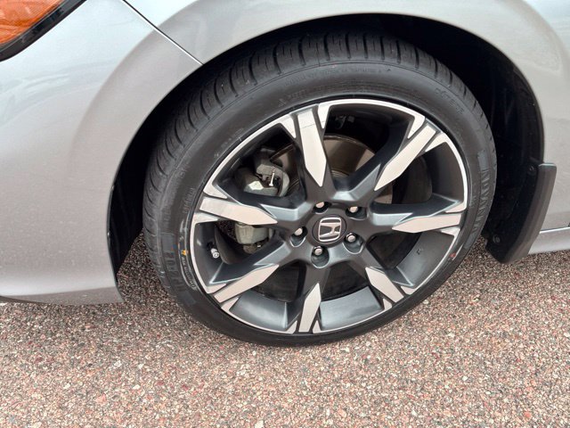 Certified 2025 Honda Civic Sport Touring image 4
