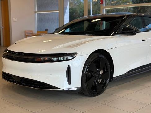 Used 2024 Lucid Air Touring AWD/4WD image 3