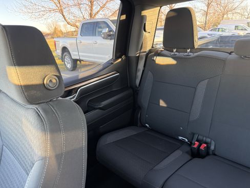 Used 2025 Chevrolet Silverado 1500 LT image 13
