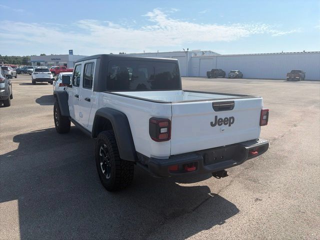 Used 2026 Jeep Gladiator Rubicon w/ Steel Power Dome Hood Package AWD/4WD image 4