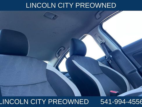 Used 2021 Nissan Versa SV image 16