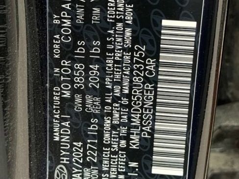 Used 2024 Hyundai Elantra SEL FWD image 14