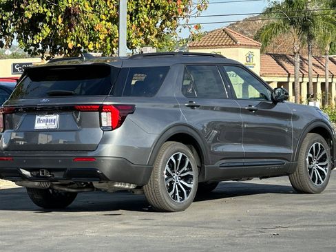 New 2026 Ford Explorer ST-Line w/ Premium Package image 4