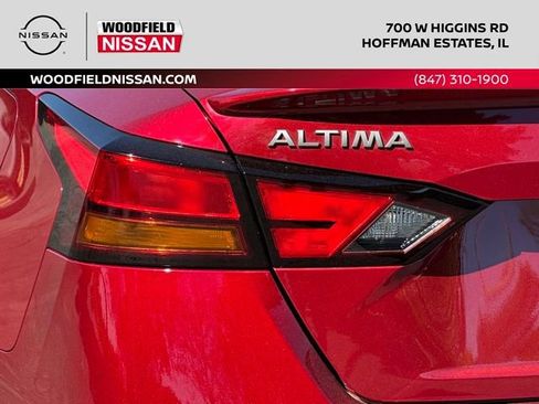 Used 2024 Nissan Altima 2.5 SR AWD/4WD image 10