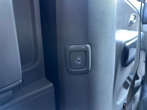 Used 2019 Kia Sedona EX image 35