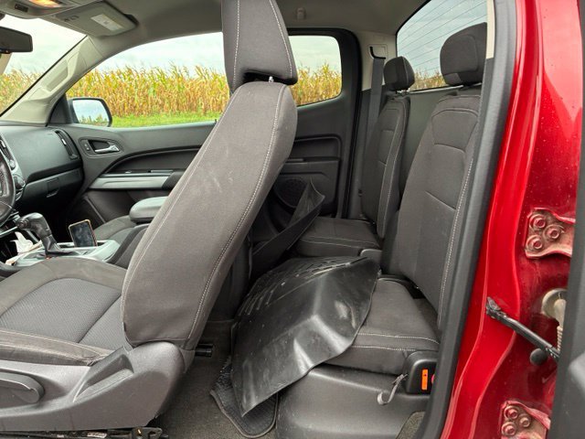 Used 2015 Chevrolet Colorado LT w/ LT Convenience Package AWD/4WD image 10