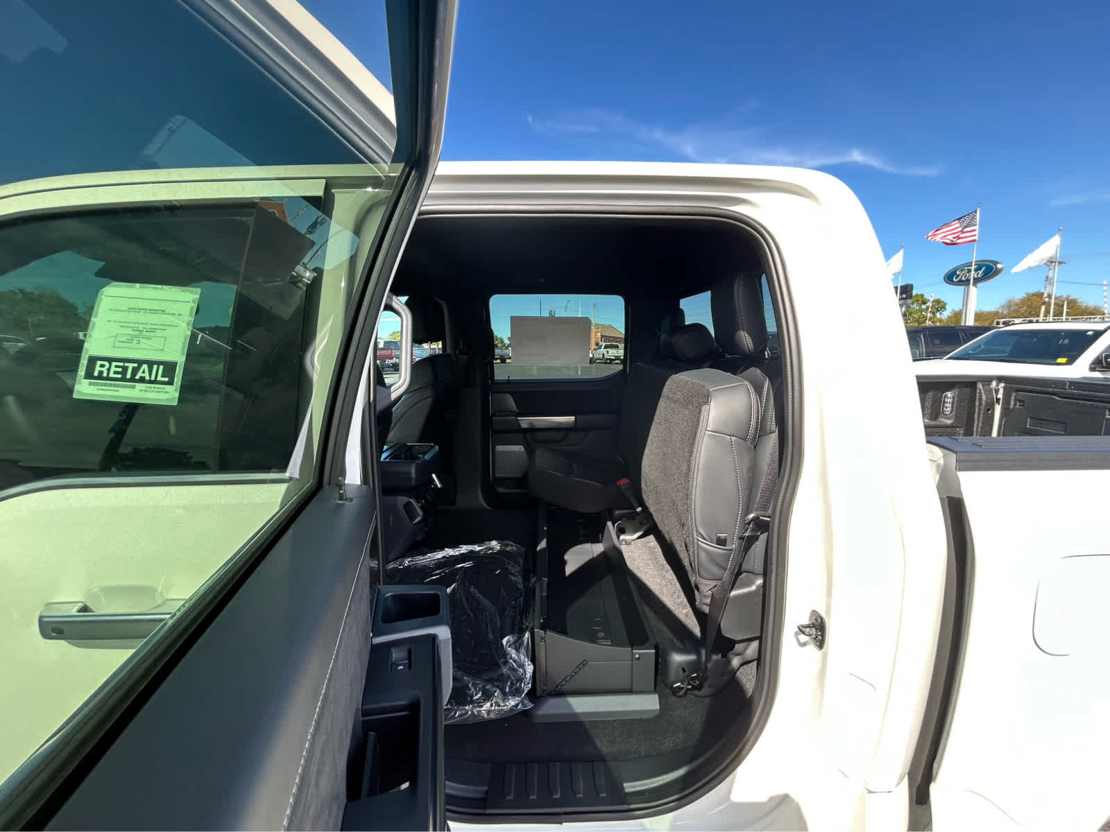 New 2026 Ford F150 Platinum w/ Equipment Group 701A Standard AWD/4WD image 9