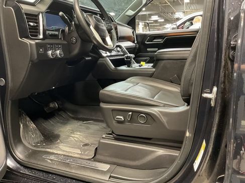 Used 2024 GMC Sierra 1500 Denali w/ Denali Reserve Package AWD/4WD image 5