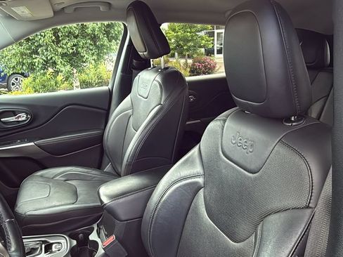 Used 2020 Jeep Cherokee Limited AWD/4WD image 20