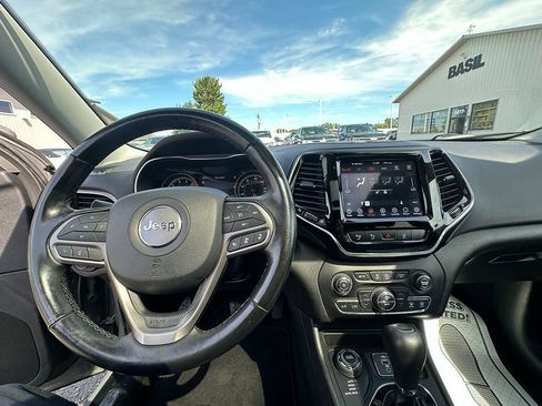 Used 2021 Jeep Cherokee Limited AWD/4WD image 37