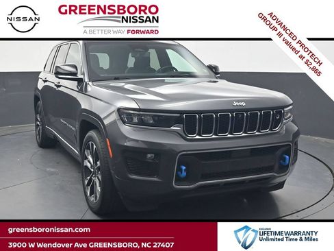 Used 2023 Jeep Grand Cherokee Overland w/ Advanced Protech Group III AWD/4WD image 1
