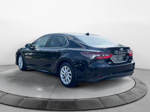 Used 2024 Toyota Camry LE FWD image 5
