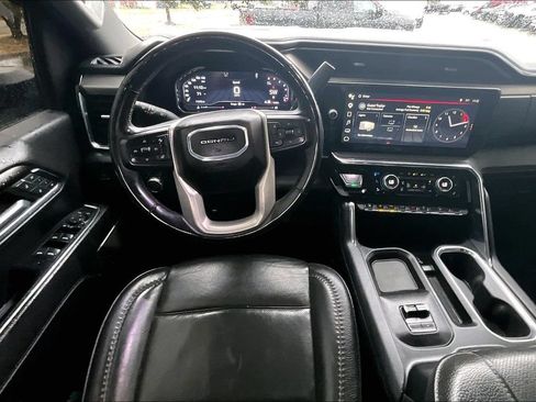 Used 2024 GMC Sierra 2500 Denali w/ Denali Reserve Package AWD/4WD image 15