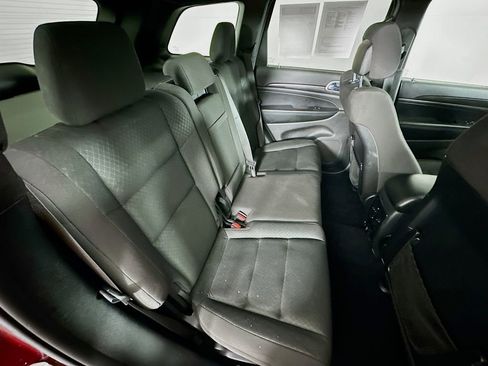 Used 2020 Jeep Grand Cherokee Laredo w/ Security & Convenience Group image 32