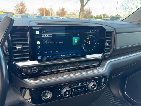 Used 2022 Chevrolet Silverado 1500 LT image 14