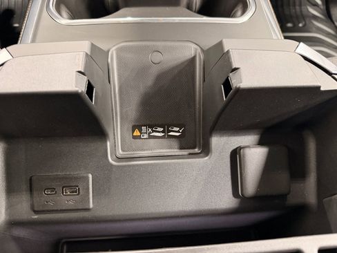 Used 2025 Chevrolet Silverado 2500 LT image 51