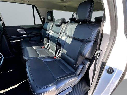 Used 2021 Ford F150 Lariat w/ Equipment Group 502A High image 18