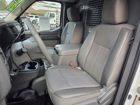 Used 2020 Nissan NV 3500 SV image 11