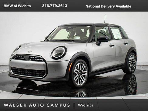 Used 2026 MINI Cooper 4-Door Hardtop FWD image 1