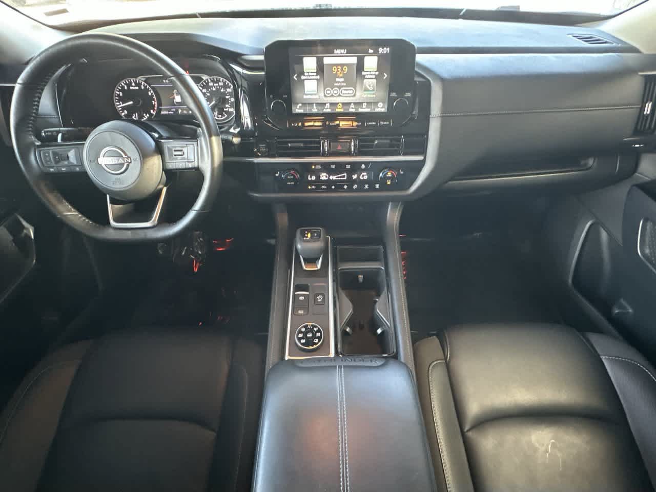 Used 2025 Nissan Pathfinder SL AWD/4WD image 24