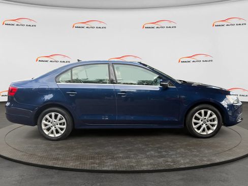 Used 2013 Volkswagen Jetta SE FWD image 6