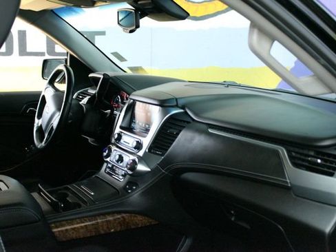 Used 2019 Chevrolet Tahoe Premier AWD/4WD image 12