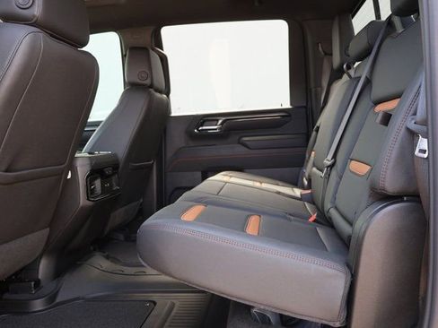 Certified 2026 GMC Sierra 2500 AT4 w/ AT4 Premium Plus Package AWD/4WD image 23