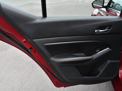 Used 2023 Nissan Altima 2.5 SR image 30