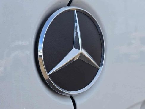 Used 2025 Mercedes-Benz Sprinter 2500 image 20