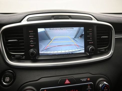 Used 2019 Kia Sorento SX FWD image 3