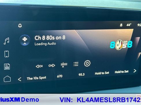 Used 2024 Buick Encore GX Sport Touring w/ Experience Buick Package image 35