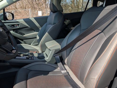 Certified 2025 Subaru Crosstrek 2.5i Limited w/ Crosstrek Mirror Package AWD/4WD image 18