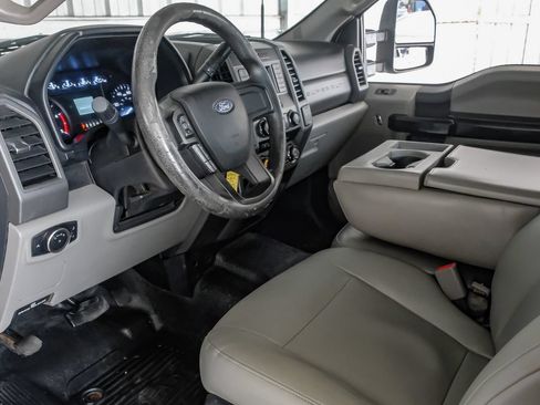 Used 2017 Ford F350 XL w/ Power Equipment Group RWD image 14