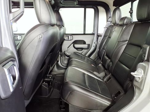 Used 2022 Jeep Gladiator Sport image 10