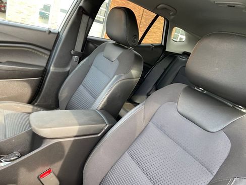 Used 2024 Chevrolet Trax LT w/ Driver Confidence Package FWD image 20
