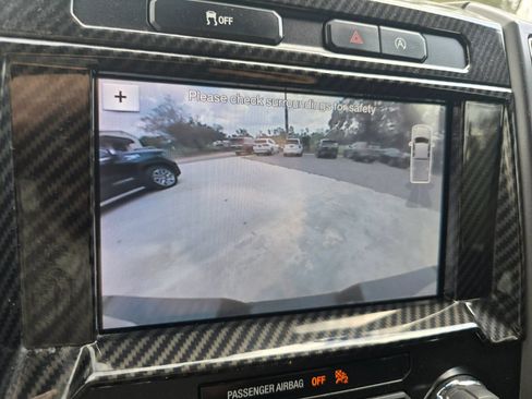 Used 2019 Ford F150 XLT w/ Equipment Group 302A Luxury AWD/4WD image 23