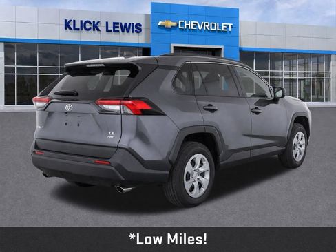Used 2019 Toyota RAV4 LE w/ All Weather Liner Package AWD/4WD image 8