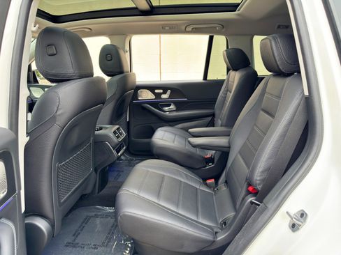 Used 2024 Mercedes-Benz GLS 450 4MATIC image 53